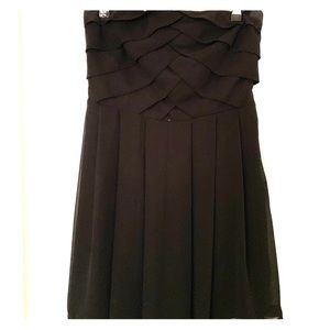 Express Strapless Pleated Dress Size 4